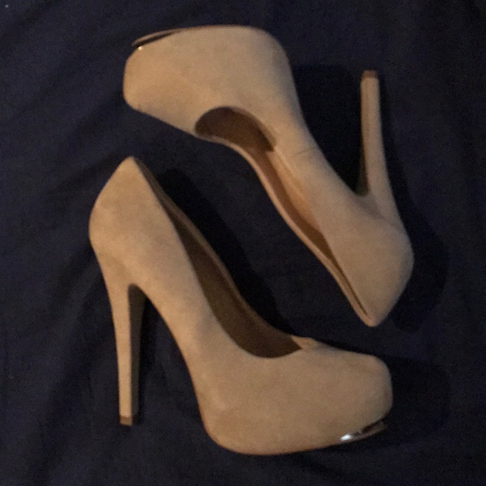 Forever 21 Suede Nude Pumps